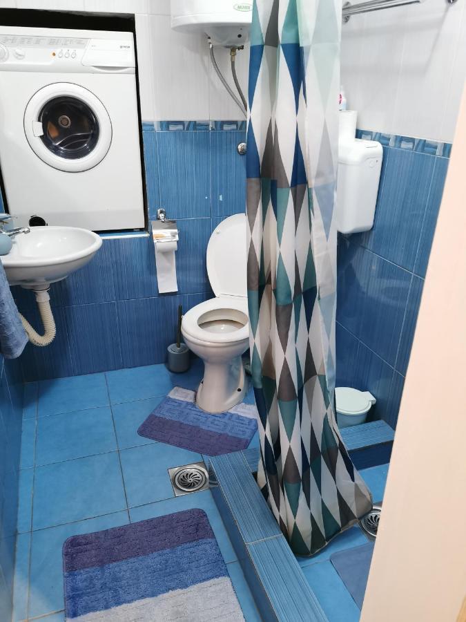 Apartman Azra Kikinda Exteriör bild