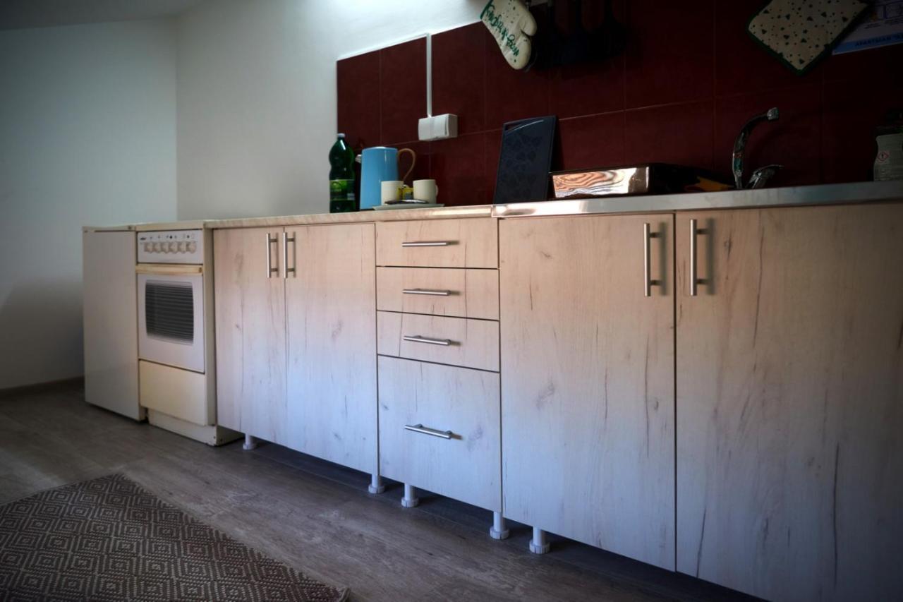 Apartman Azra Kikinda Exteriör bild